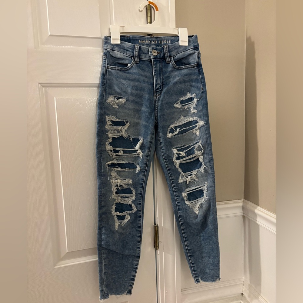 American Eagle Outfitters High Rise Ripped Blue Jeans